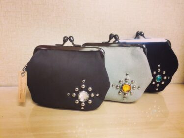 ヌバック がま口